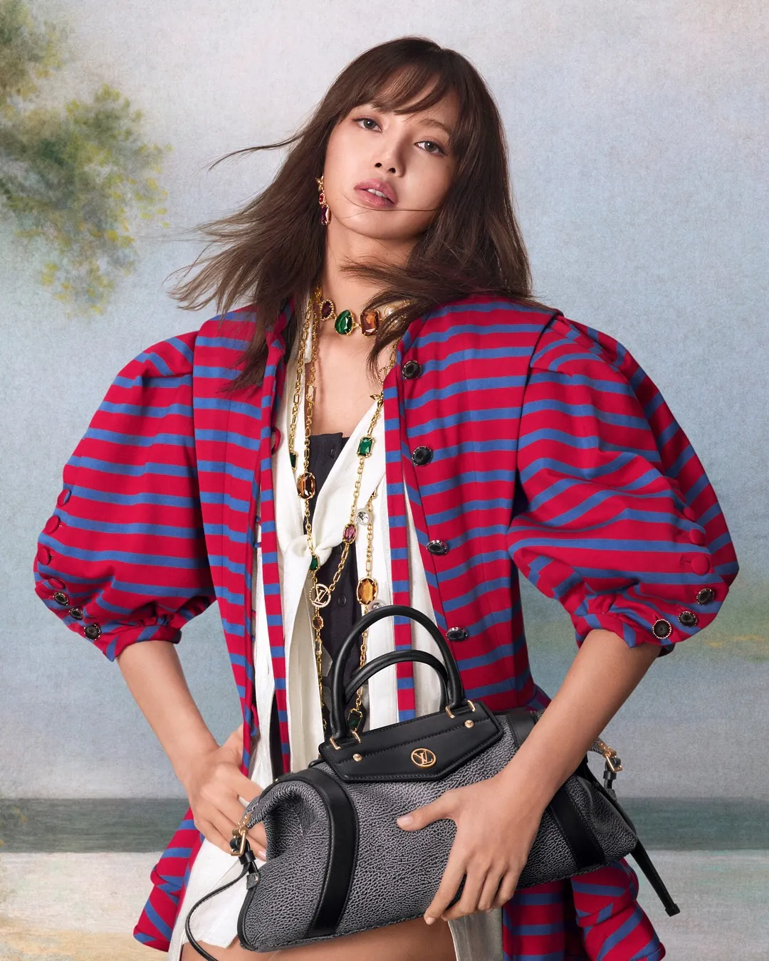 Lisa (Black Pink) - lisa-black-pink-sexy-27.webp